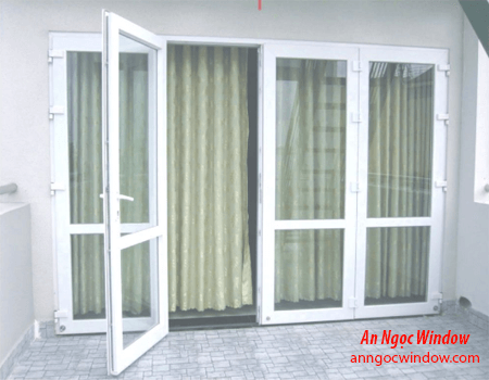 cửa nhựa lõi thép 4 cánh mở quay