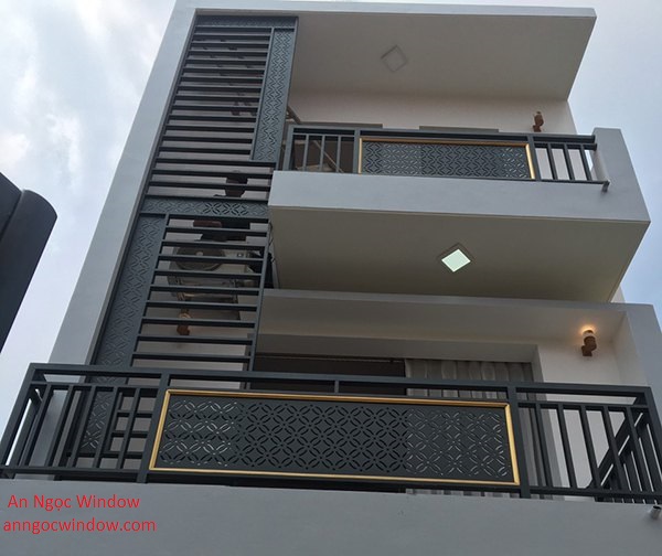 Mẫu lan can ban công sắt đẹp, hiện đại
